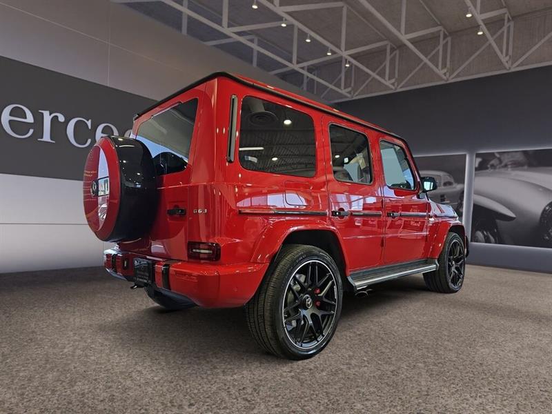 2022
Mercedes-Benz
***other***