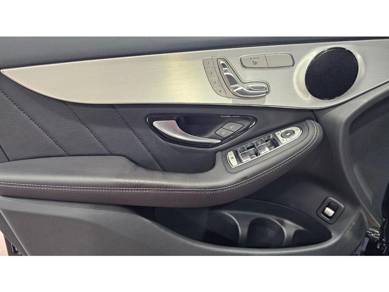2022
Mercedes-Benz
***other***
