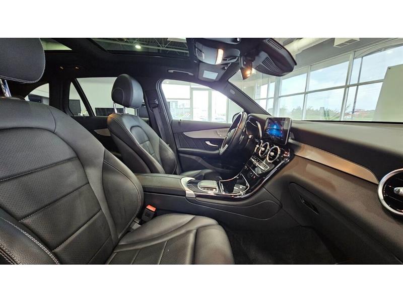 2022
Mercedes-Benz
***other***