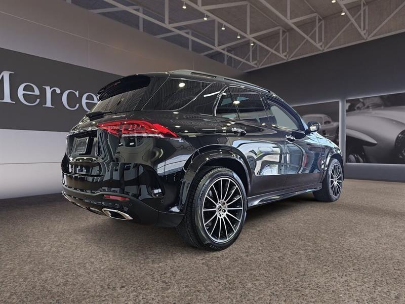 2021
Mercedes-Benz
***other***
