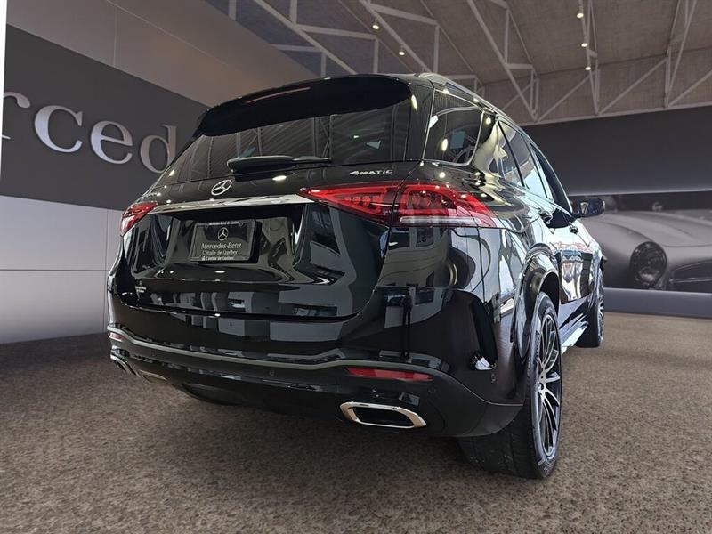 2021
Mercedes-Benz
***other***
