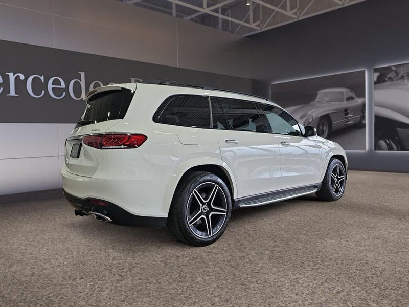 2022
Mercedes-Benz
***other***