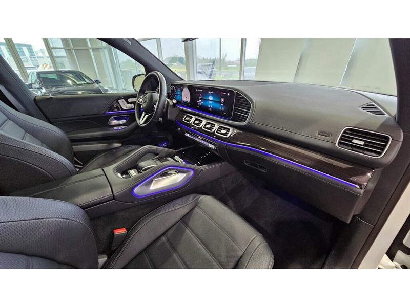 2022
Mercedes-Benz
***other***