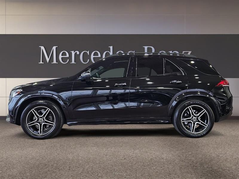 2022
Mercedes-Benz
***other***