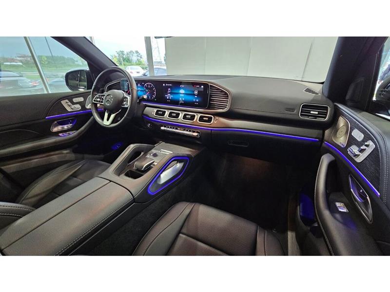 2022
Mercedes-Benz
***other***