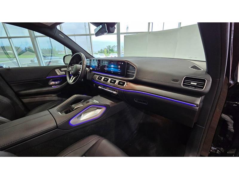 2022
Mercedes-Benz
***other***