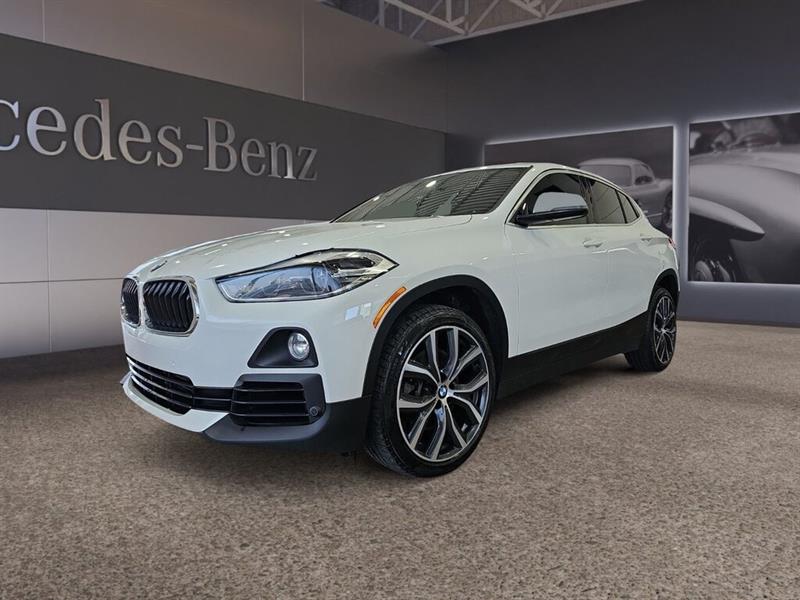 BMW X2 XDrive28i Pano sunroof, Navigation system, / Toit